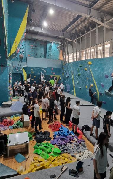 b4fc0ab6-4e00-46f8-ad0a-daf971b15f64