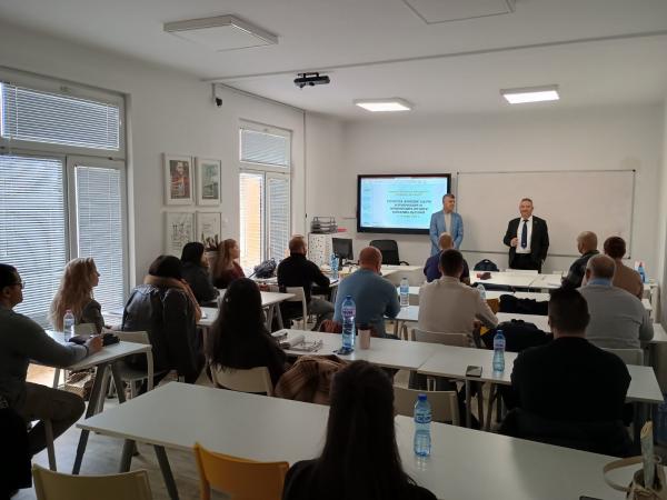 IMG-0441d3ecfff8b132026747fd0ae4bb2c-V