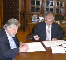 Signing the agreement for Balchik