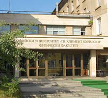 Докторантът по квантова информатика в Софийския университет Иво Михов спечели докторантската стипендия на фондация „Карол Знание“